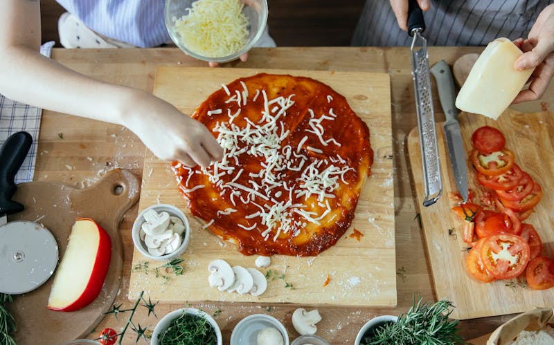 Pepperoni pizza from Round table pizza